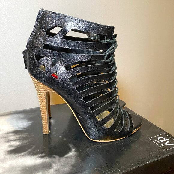 DV Dolce Vita Heels - Picture 1 of 4